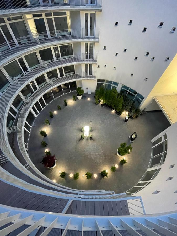 Parizs Garden Apartments Ντέμπρετσεν Εξωτερικό φωτογραφία