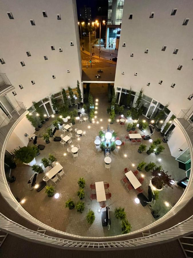 Parizs Garden Apartments Ντέμπρετσεν Εξωτερικό φωτογραφία