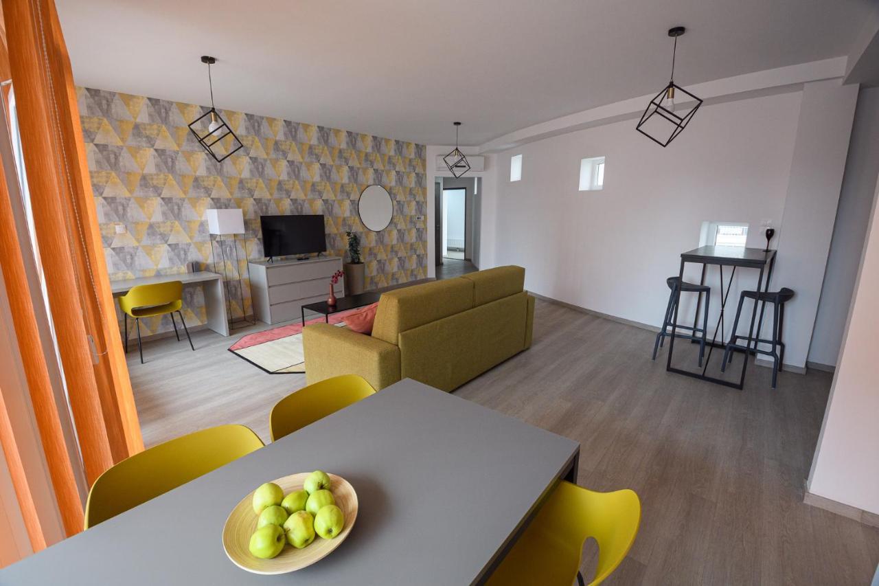 Parizs Garden Apartments Ντέμπρετσεν Εξωτερικό φωτογραφία